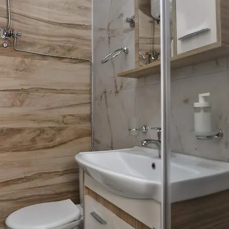 4-teen * Jagodina